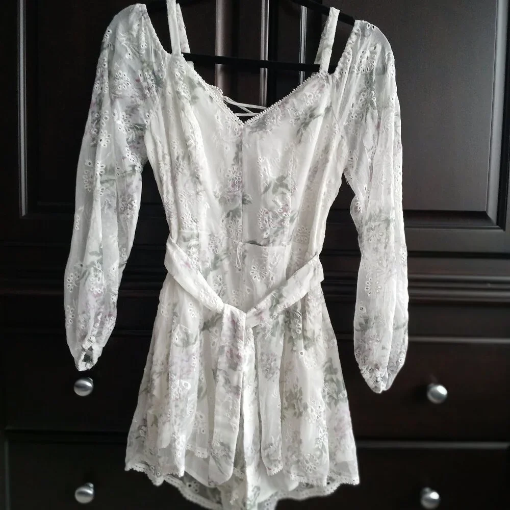 Guess Romper - Picture 1 of 3